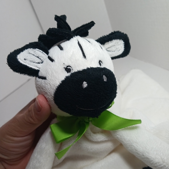 Honey Bunny Lovey Security Blanket Zebra  XOXOX  White Black Soft Clean - Picture 7 of 8